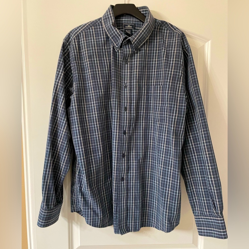Men’s 17/17.5 Blue Plaid long sleeve dress shirt👕👕👕